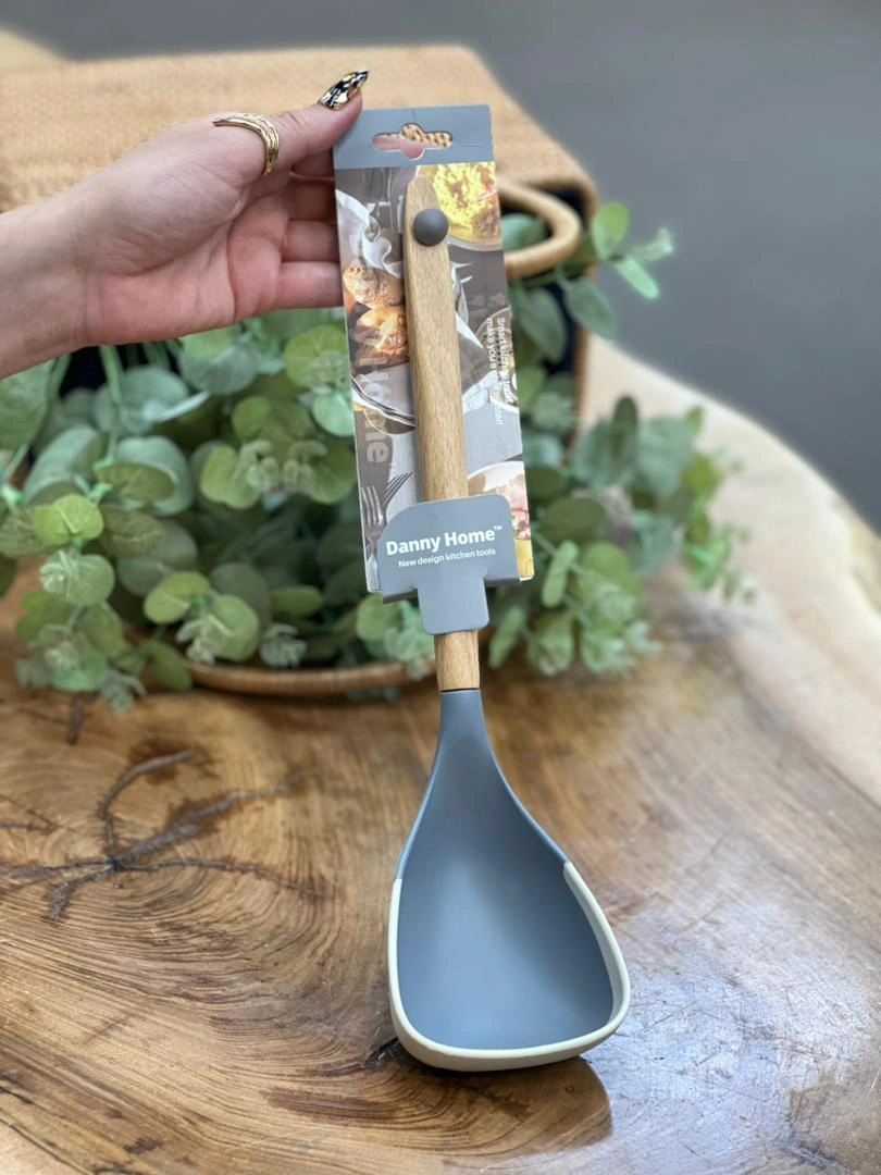 دسته چوبی طبیعی و ارگونومیک ملاقه سیلیکونی