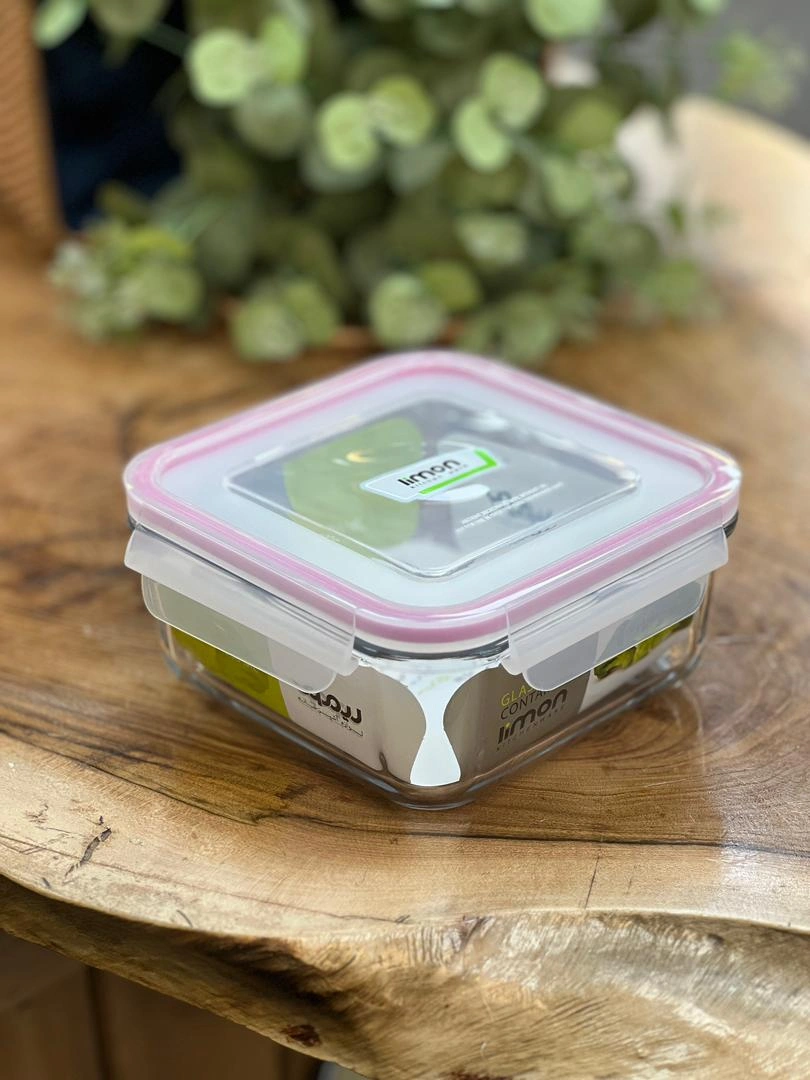 استفاده از ظرف درب‌دار شیشه‌ای برای نگهداری حبوبات