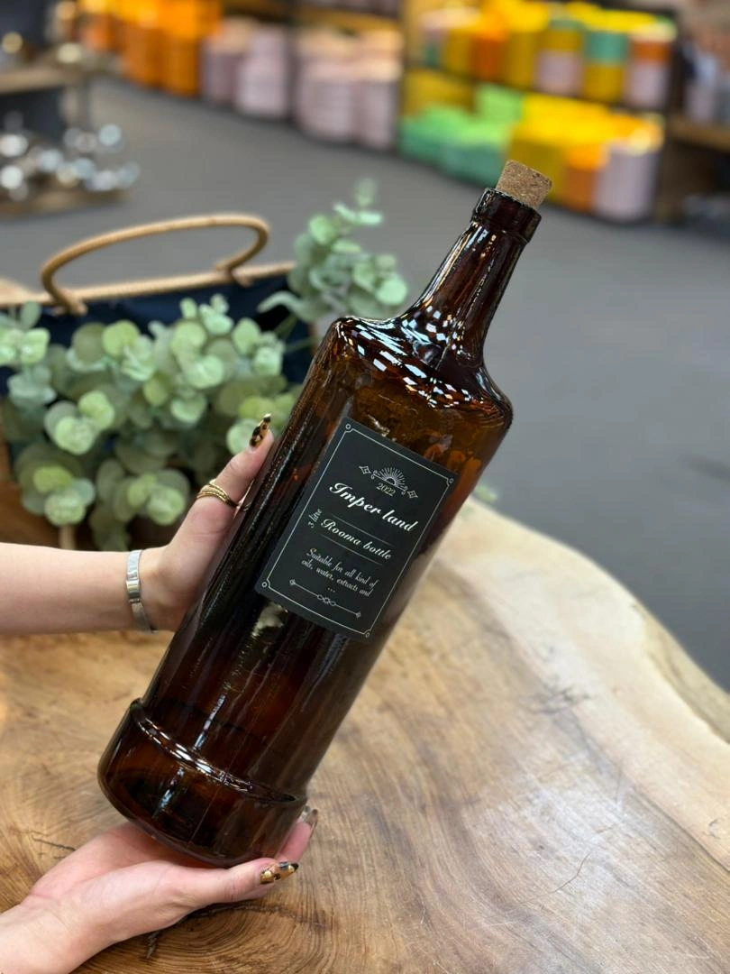 بطری شیشه‌ای قهوه‌ای امپرلند مدل روما ۳ لیتری با درب چوب‌پنبه‌ای