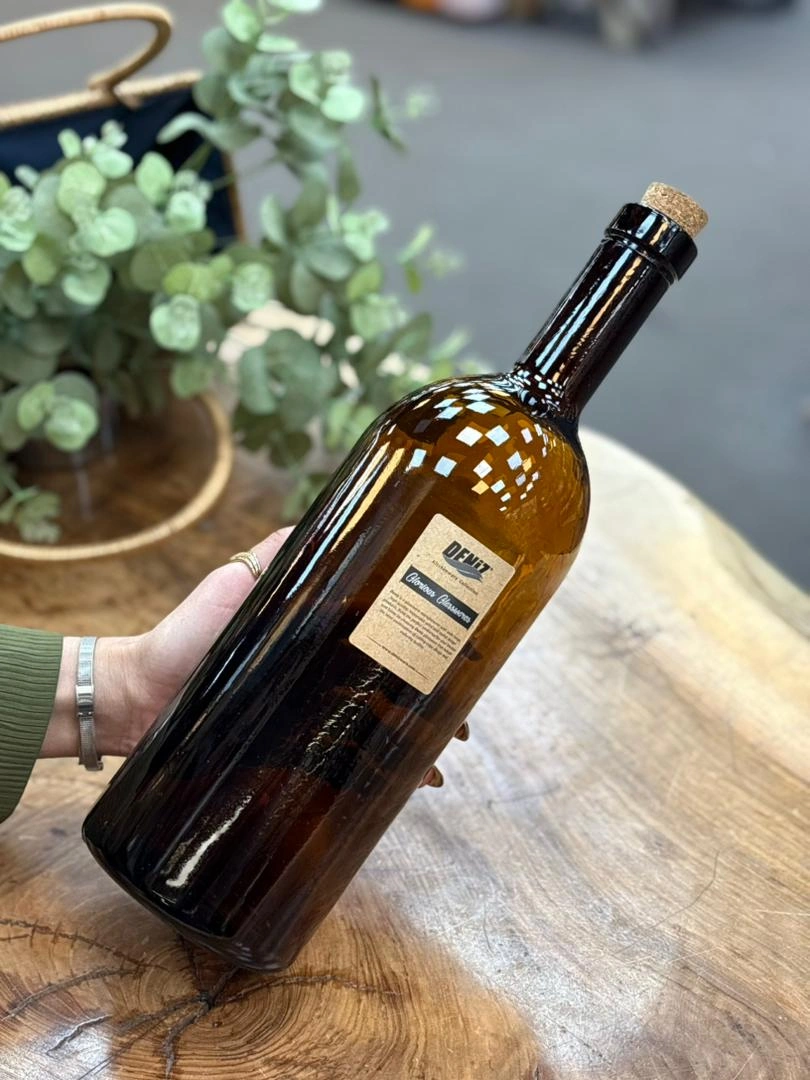 بطری شیشه‌ای قهوه‌ای دنیز مدل سیواس ۲ لیتری با درب چوب‌پنبه‌ای طبیعی