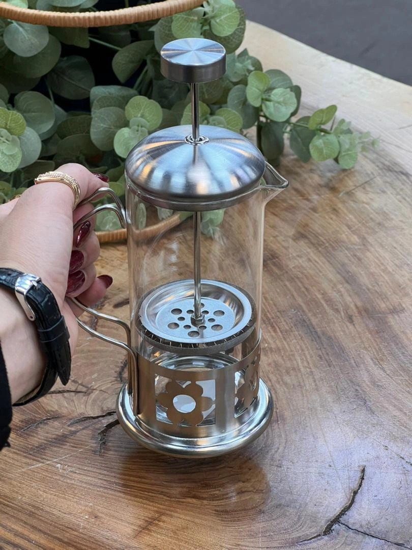 فرنچ پرس شیشه‌ای ۳۵۰ میل با بدنه فلزی طرح گل