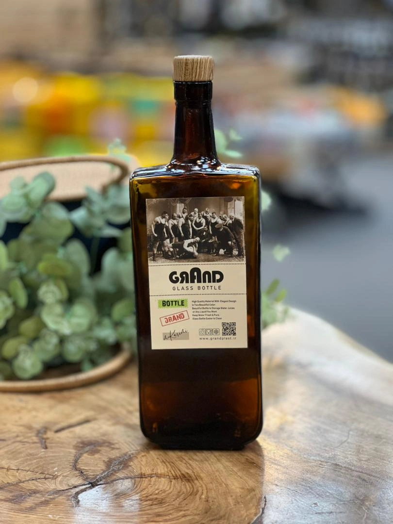 بطری شیشه‌ای قهوه‌ای گرند مدل کتابی با درب چوبی واشردار و طراحی تخت و لوکس