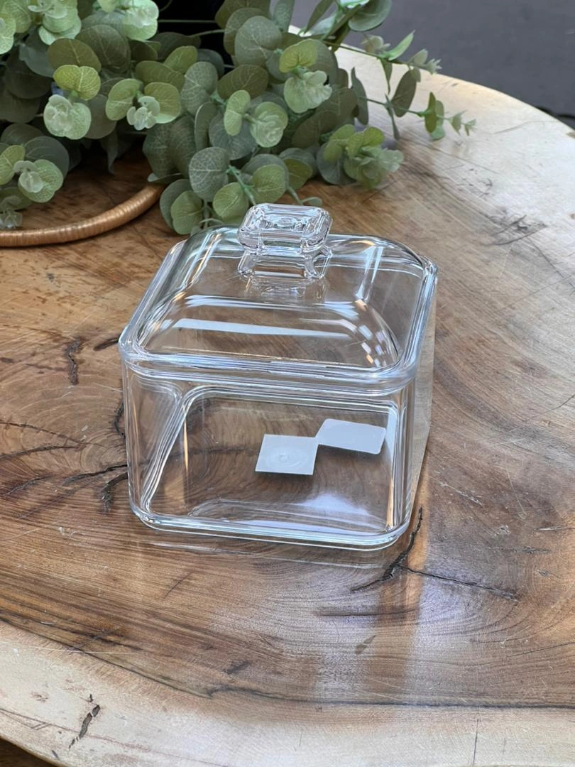 شکلات‌خوری مربع آکریلیک شفاف با طراحی مدرن و کیفیت بالا