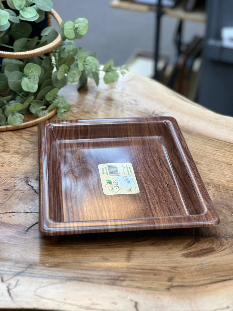 تصویر سینی مستطیل فرش کیپس با طراحی شیک، مقاوم و قابل شستشو.