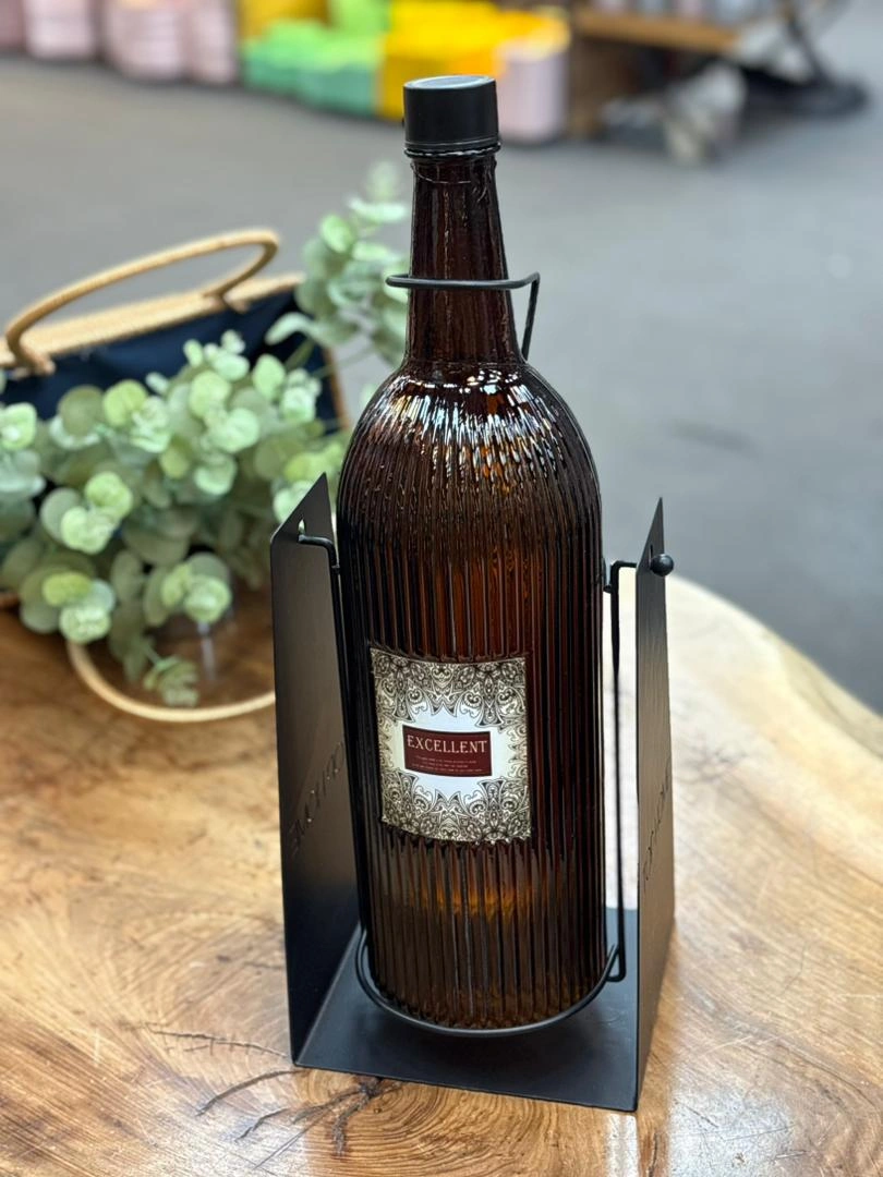 بطری شیشه‌ای باتیس مدل Excellent سه لیتری با استند فلزی و درب پلاستیکی