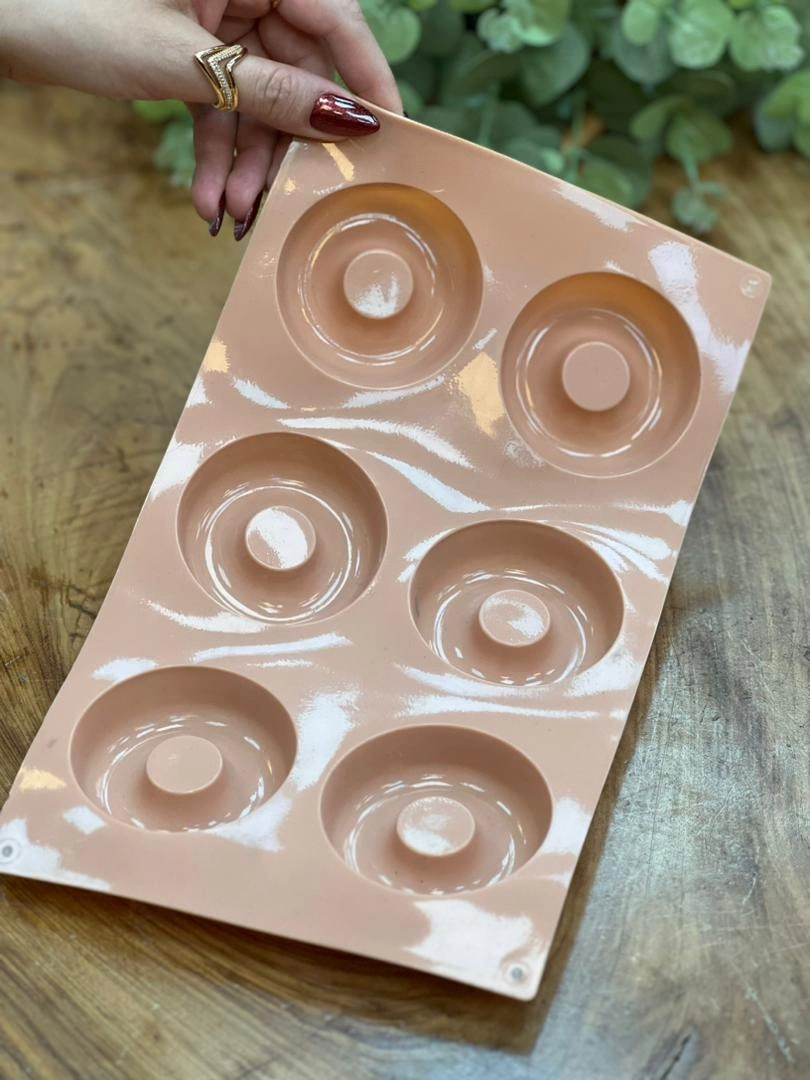 قالب سیلیکونی دنی‌هوم مدل دونات – مقاوم در برابر حرارت و مناسب برای پخت کیک و ژله