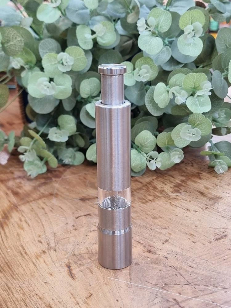 تصویر فلفل ساب و نمک ساب مدل MG606A - تیتانیومی 