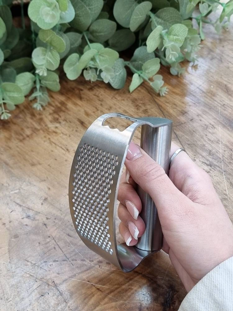 تصویر سیر له کن هلالی شنگیا 