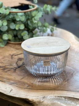 استفاده از کاسه درب چوبی لیمون در سرو سالاد ترکیبی از زیبایی و کاربرد؛ مناسب برای سرو انواع سالاد و 