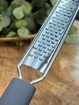 رنده همه‌کاره – مناسب پنیر، شکلات و آجیل