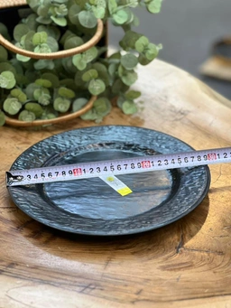 جزئیات لبه و طراحی مدرن بشقاب ملامین برند LORD