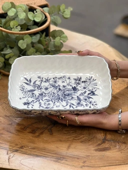 ترکیب مرغ خوری چینی استخوانی با سرویس غذاخوری سفید کلاسیک