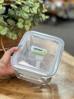 ظرف شیشه‌ای سرو و نگهداری لیمون با درب محکم