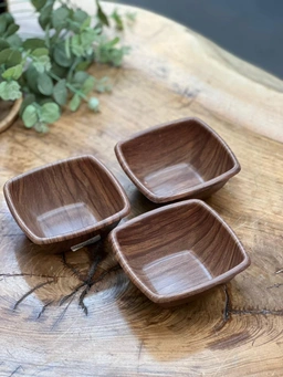 ست ۳ عددی کاسه مربعی طرح چوب برند فرش کیپس، ساخته‌شده از پلاستیک مقاوم و بهداشتی